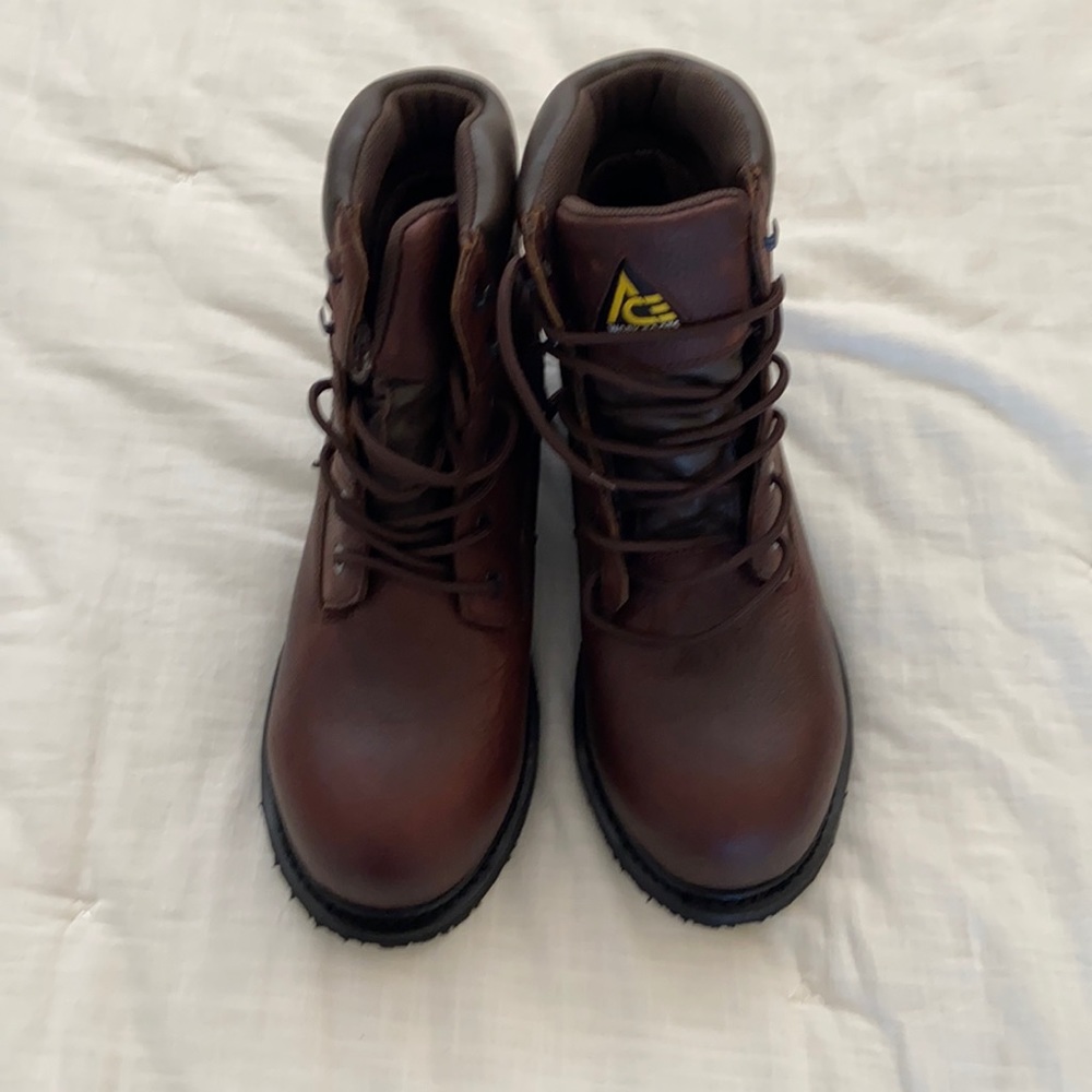 SFC Men’s Work Boots Size 11 NIB